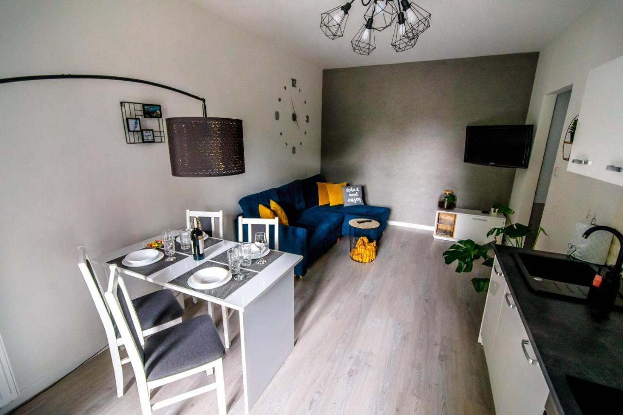 Апартаменты Apartament White Илава Экстерьер фото